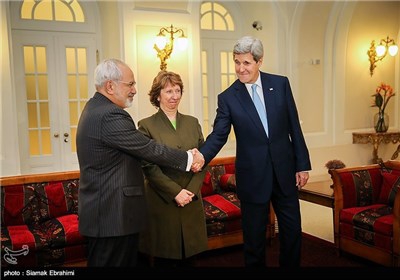 Zarif, Kerry, Ashton hold trilateral dispute resolving talks