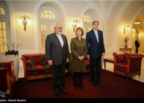 Photos: Zarif, Kerry, Ashton hold trilateral dispute resolving talks  <img src="https://cdn.theiranproject.com/images/picture_icon.png" width="16" height="16" border="0" align="top">