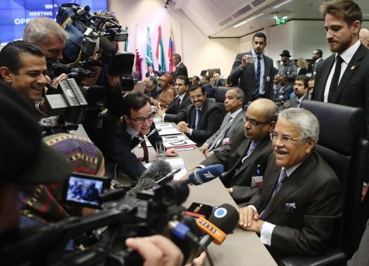 Iran may propose 1 million-barrel OPEC cut in Saudi talks
