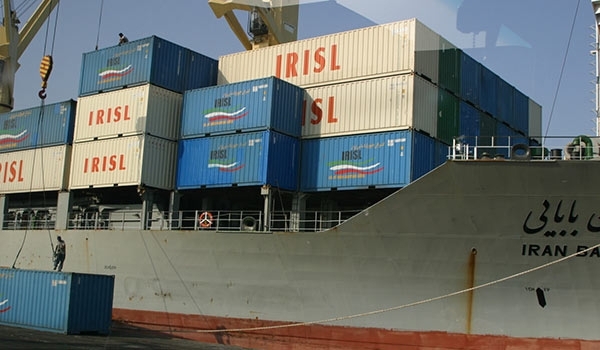 Iran planning to boost exports through establishment of regular shipping lines