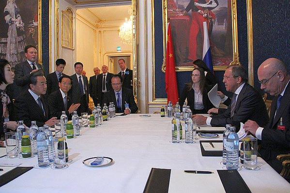 Lavrov meets with China
