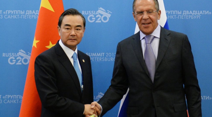Russian, Chinese top diplomats discuss key issues in Iran nuclear talks