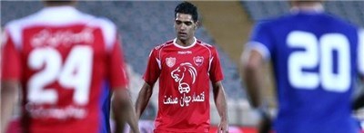 Persepolis midfielder Haghighi sidelined for one month 