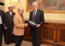 Italian senator hails Iran