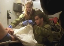 Video shows Israel army treating injured Takfiri militants