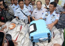 Official: 6 bodies recovered from AirAsia crash