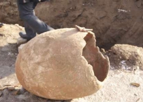 Ancient crocks unearthed in Irans Poldasht