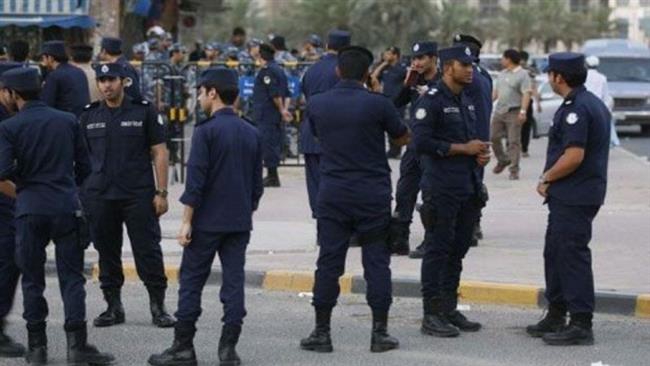 Kuwait arrests online activist for anti-Saudi posts
