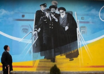 Ayatollah Khomeini returns to Iran
