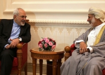 Zarif, Omani counterpart confer