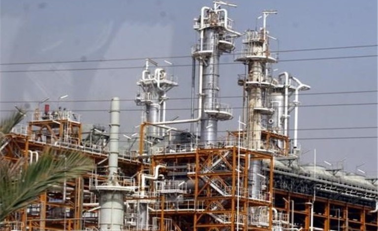 Iran launches 1st mini refinery