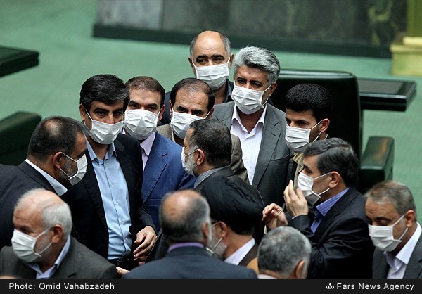Iran MPs wear medical face masks to protest pollution