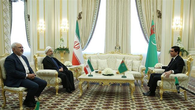 Iranian, Turkmen presidents start talks in Ashgabad