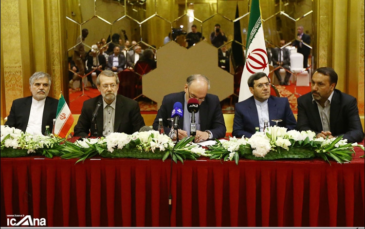 Larijani, Meshaal confer in Doha