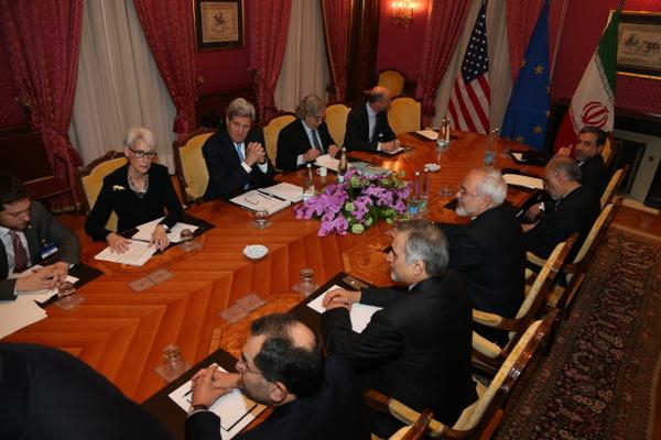 Zarif, Kerry open fifth day of nuclear talks in Lausanne