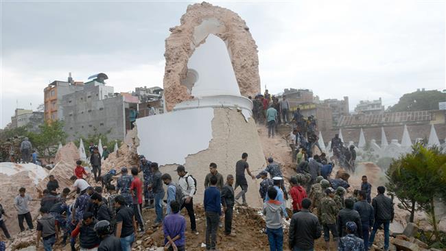 7.9-magnitude quake hits Nepal, two killed