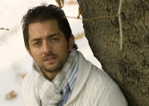 Iranian actor apologizes for pro-gay marriage tweet