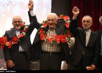 Photos: Iranian athletes honor Zarif and Salehi  <img src="https://cdn.theiranproject.com/images/picture_icon.png" width="16" height="16" border="0" align="top">