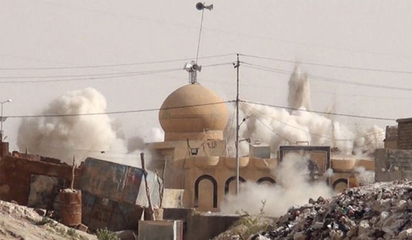 ISIL terrorists explode one Mosque, destroy parts of two churches in Iraqi nineveh
