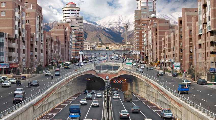 Tehran Municipality under fire over Towhid Tunnel problems