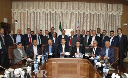 British delegation visits Tehran Stock Exchange