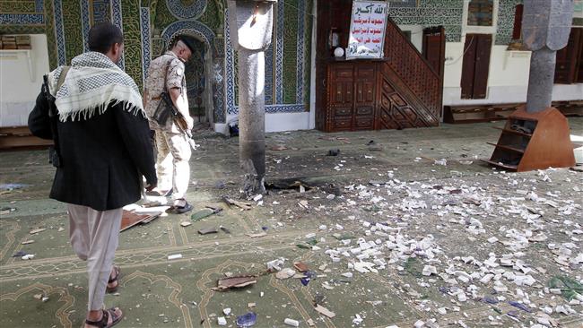Bomb goes off near mosque in Yemen
