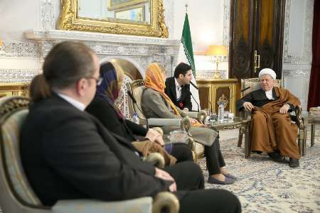 Rafsanjani: Iran ready to broaden scientific, academic cooperation with world