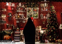 Photos: Christmas shopping in Tehran  <img src="https://cdn.theiranproject.com/images/picture_icon.png" width="16" height="16" border="0" align="top">