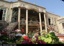 Photos: Daroughe house in Mashhad  <img src="https://cdn.theiranproject.com/images/picture_icon.png" width="16" height="16" border="0" align="top">