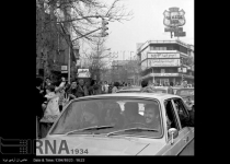 Photos: Iranians celebrate Shah