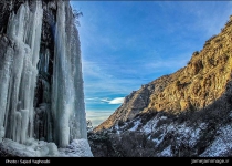 Photos: Iced Waterfall, Nowdeh village, Ardebil  <img src="https://cdn.theiranproject.com/images/picture_icon.png" width="16" height="16" border="0" align="top">