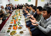 Photos: Chinese muslims celebrate New Year in Iran  <img src="https://cdn.theiranproject.com/images/picture_icon.png" width="16" height="16" border="0" align="top">