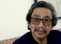 Famous Indonesian painter grants art work to FM Zarif