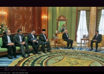 Photos: Zarif meets crown prince of Brunei  <img src="https://cdn.theiranproject.com/images/picture_icon.png" width="16" height="16" border="0" align="top">