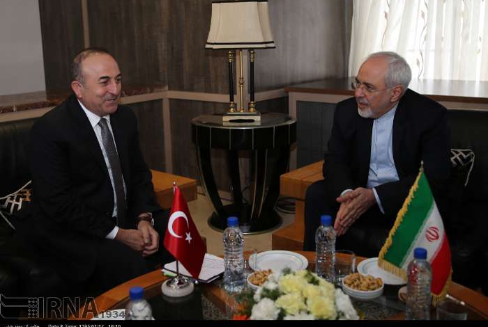 Iranian, Turkish FMs hold bilateral meeting