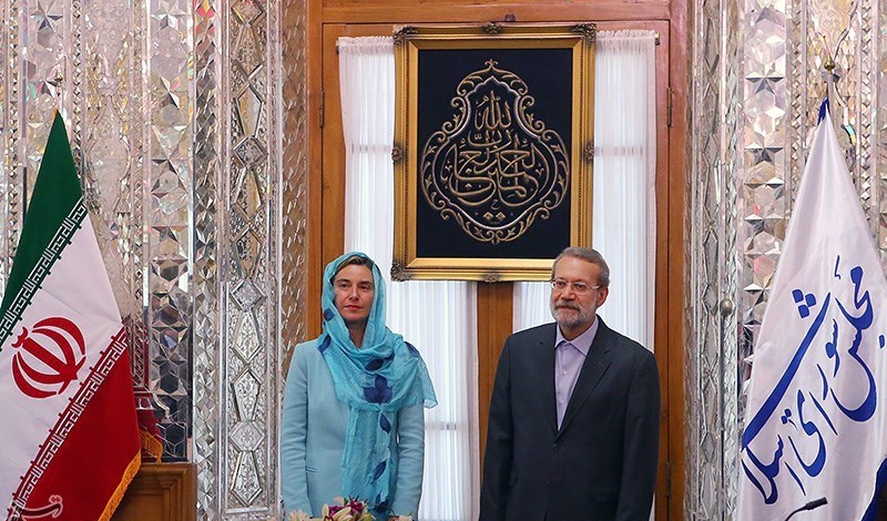 Larijani urges rapid resolution of Irans banking problems after nuclear deal
