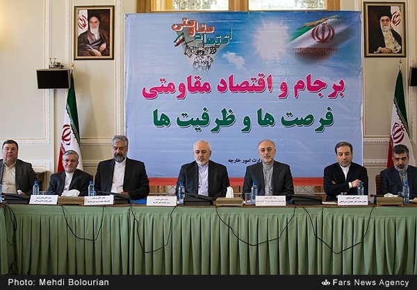 Araghchi calls Iranian ambassadors for action on RE