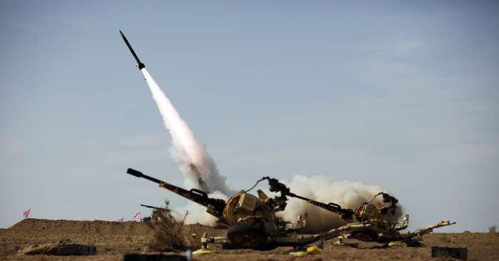 Iran test-fires artillery rockets in missile drill