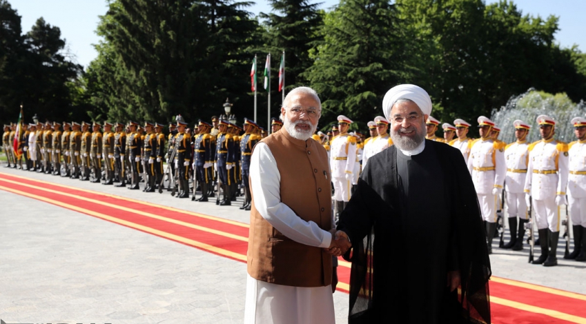 Indian Prime Minister officially welcomed in Tehran