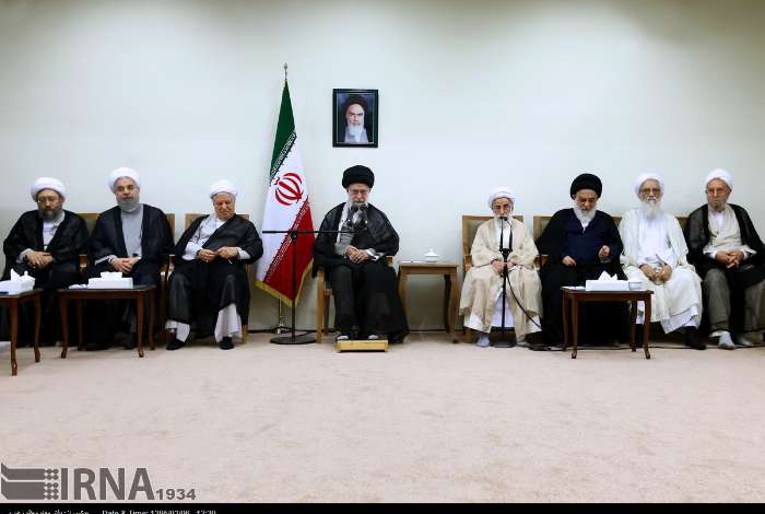 Leader meets members of Assembly of Experts