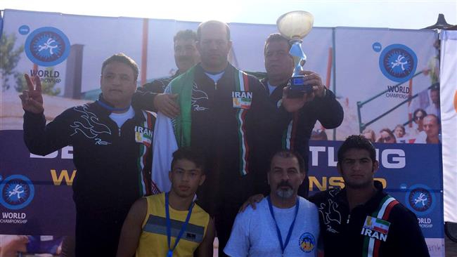 Iran youths top-ranked in world beach wrestling championships