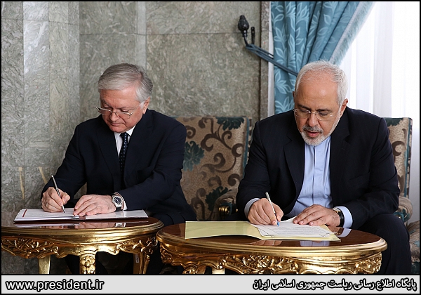 Iran, Armenia sign visa waiver deal