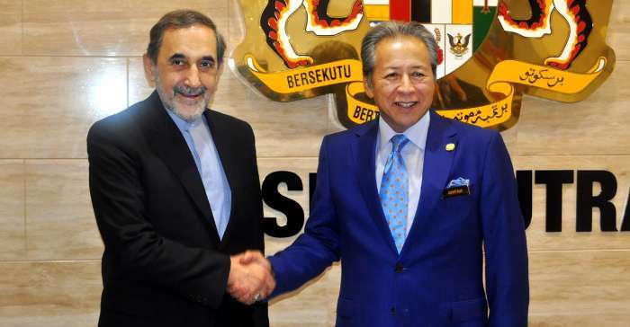 Velayati urges expansion of Iran-Malaysia trade, economic ties