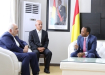Photos: Zarif confers with prime minister of Guinea Conakry  <img src="https://cdn.theiranproject.com/images/picture_icon.png" width="16" height="16" border="0" align="top">