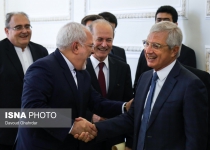 Photos: Zarif meets Frances Bartolone  <img src="https://cdn.theiranproject.com/images/picture_icon.png" width="16" height="16" border="0" align="top">