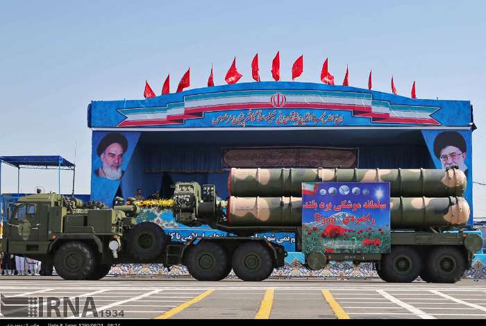 Iran displays S-300 missiles during Sacred Defense Week ceremonies
