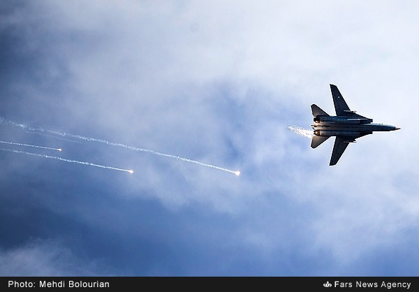 Iranian air force fighters target hypothetical enemies during war game
