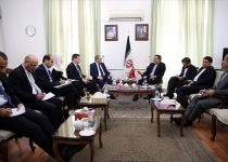 Mekdad, Jaberi Ansari stress comprehensive approach toward Syrian crisis