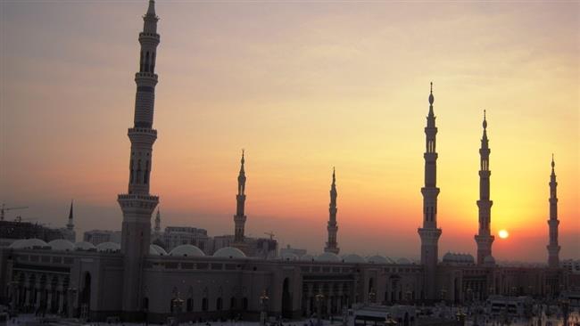 Muslims mark passing anniversary of Prophet Mohammad