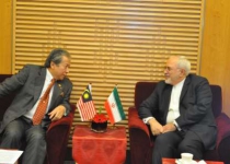 Zarif confers with Malaysian counterpart